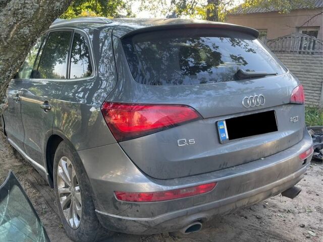 Серый Ауди Ку 5, объемом двигателя 2 л и пробегом 180 тыс. км за 6500 $, фото 2 на Automoto.ua