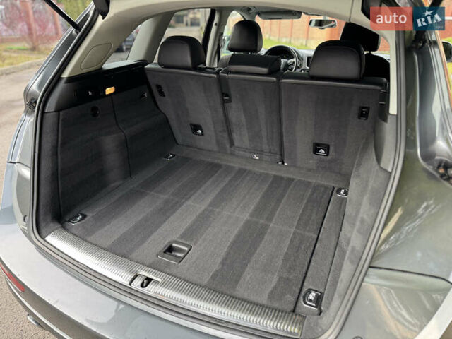 Серый Ауди Ку 5, объемом двигателя 2 л и пробегом 188 тыс. км за 14350 $, фото 19 на Automoto.ua