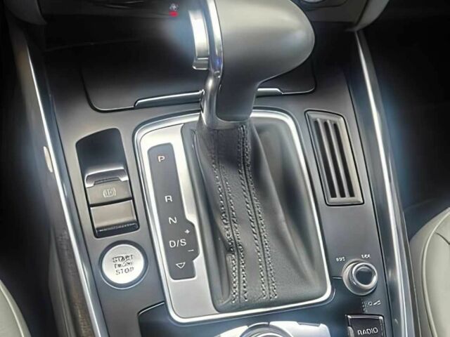 Сірий Ауді Ку 5, об'ємом двигуна 3 л та пробігом 83 тис. км за 11200 $, фото 11 на Automoto.ua