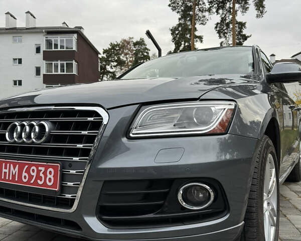 Сірий Ауді Ку 5, об'ємом двигуна 2 л та пробігом 219 тис. км за 15800 $, фото 3 на Automoto.ua
