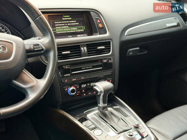 Сірий Ауді Ку 5, об'ємом двигуна 0 л та пробігом 252 тис. км за 15900 $, фото 25 на Automoto.ua