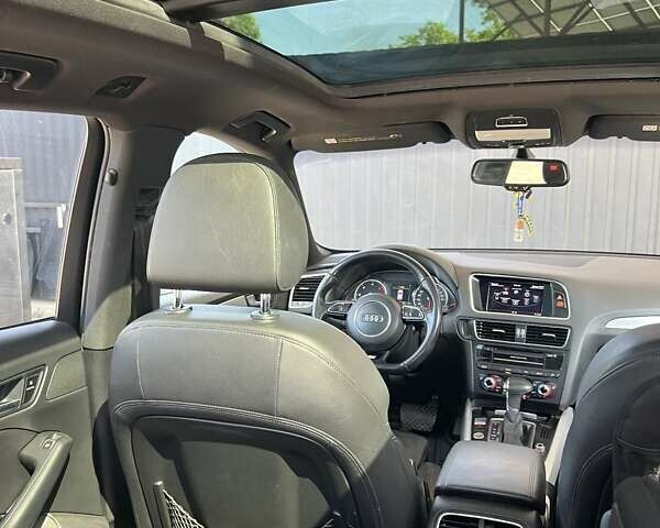 Серый Ауди Ку 5, объемом двигателя 2.97 л и пробегом 257 тыс. км за 21333 $, фото 10 на Automoto.ua