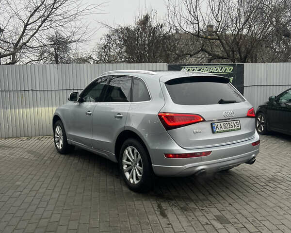 Сірий Ауді Ку 5, об'ємом двигуна 2 л та пробігом 177 тис. км за 14999 $, фото 5 на Automoto.ua