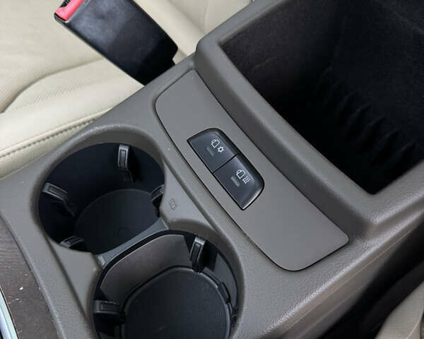Сірий Ауді Ку 5, об'ємом двигуна 2 л та пробігом 157 тис. км за 15300 $, фото 26 на Automoto.ua