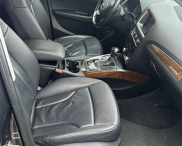 Серый Ауди Ку 5, объемом двигателя 1.98 л и пробегом 178 тыс. км за 16950 $, фото 1 на Automoto.ua