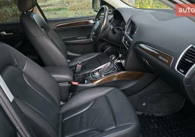 Ауди Ку 5 2014 в Владимир-Волынский на Automoto.ua Серый Ауди Ку 5, объемом двигателя 2 л и пробегом 280 тыс. км за 14500 $, фото 1 на Automoto.ua