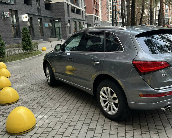 Серый Ауди Ку 5, объемом двигателя 1.98 л и пробегом 171 тыс. км за 14900 $, фото 8 на Automoto.ua