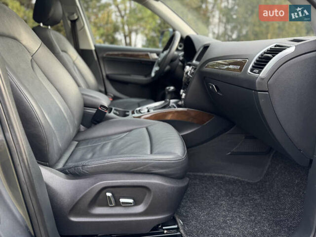 Серый Ауди Ку 5, объемом двигателя 2 л и пробегом 188 тыс. км за 14350 $, фото 40 на Automoto.ua