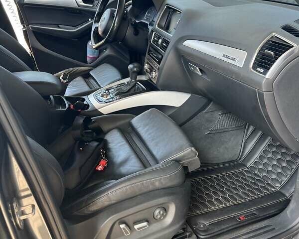 Серый Ауди Ку 5, объемом двигателя 2.97 л и пробегом 257 тыс. км за 21333 $, фото 21 на Automoto.ua