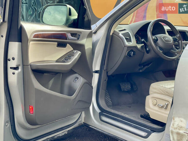 Ауди Ку 5 2014 в Житомире на Automoto.ua Серый Ауди Ку 5, объемом двигателя 2 л и пробегом 269 тыс. км за 8999 $, фото 27 на Automoto.ua