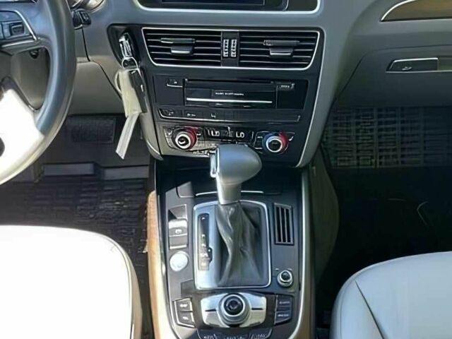 Серый Ауди Ку 5, объемом двигателя 2 л и пробегом 82 тыс. км за 8450 $, фото 9 на Automoto.ua