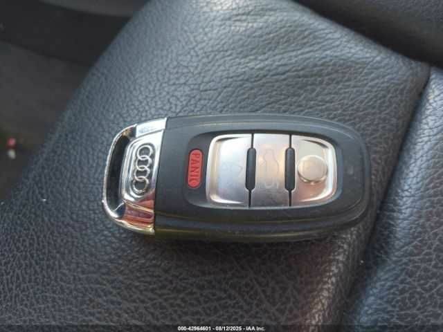 Серый Ауди Ку 5, объемом двигателя 2 л и пробегом 91 тыс. км за 2300 $, фото 10 на Automoto.ua