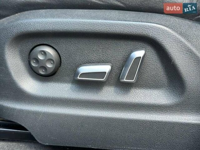 Сірий Ауді Ку 5, об'ємом двигуна 3 л та пробігом 244 тис. км за 19800 $, фото 19 на Automoto.ua