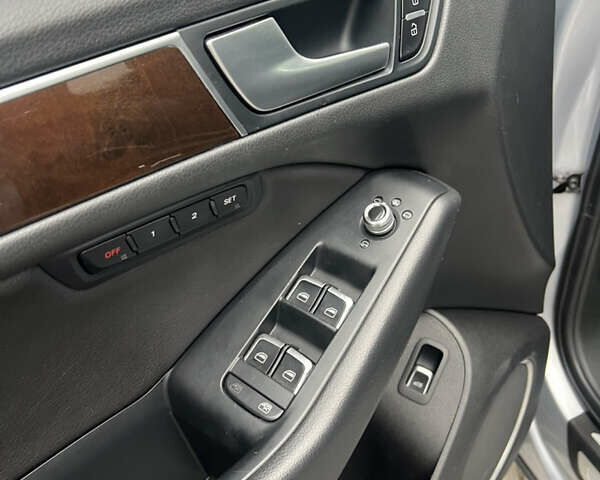 Сірий Ауді Ку 5, об'ємом двигуна 2 л та пробігом 177 тис. км за 14999 $, фото 9 на Automoto.ua