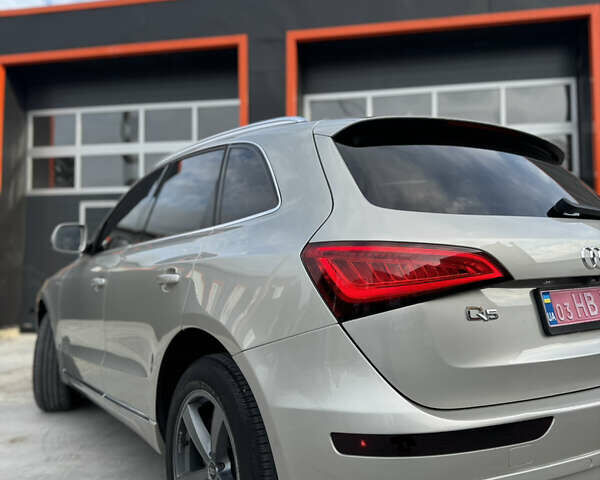Сірий Ауді Ку 5, об'ємом двигуна 2 л та пробігом 157 тис. км за 15300 $, фото 19 на Automoto.ua