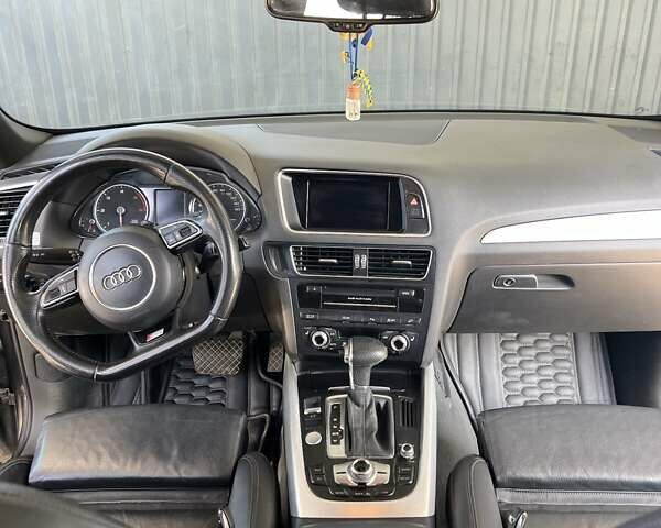 Серый Ауди Ку 5, объемом двигателя 2.97 л и пробегом 257 тыс. км за 21333 $, фото 22 на Automoto.ua