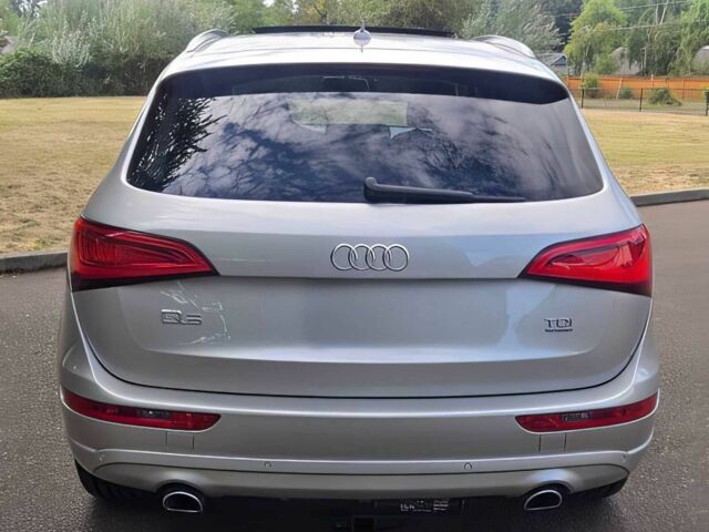 Сірий Ауді Ку 5, об'ємом двигуна 3 л та пробігом 83 тис. км за 11200 $, фото 5 на Automoto.ua