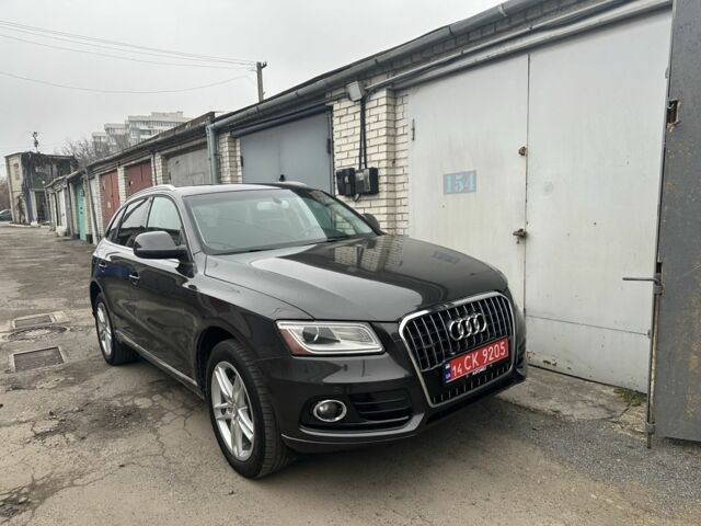 Сірий Ауді Ку 5, об'ємом двигуна 2 л та пробігом 200 тис. км за 13600 $, фото 1 на Automoto.ua