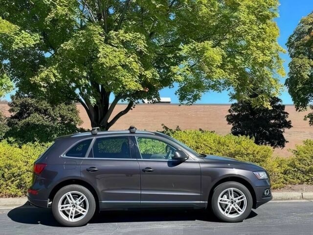 Серый Ауди Ку 5, объемом двигателя 2 л и пробегом 82 тыс. км за 8450 $, фото 7 на Automoto.ua