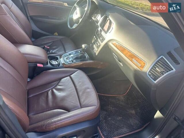 Ауді Ку 5 2014 у Києві на Automoto.ua Сірий Ауді Ку 5, об'ємом двигуна 1.98 л та пробігом 161 тис. км за 14800 $, фото 17 на Automoto.ua