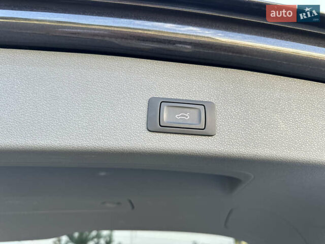 Серый Ауди Ку 5, объемом двигателя 3 л и пробегом 270 тыс. км за 17700 $, фото 36 на Automoto.ua