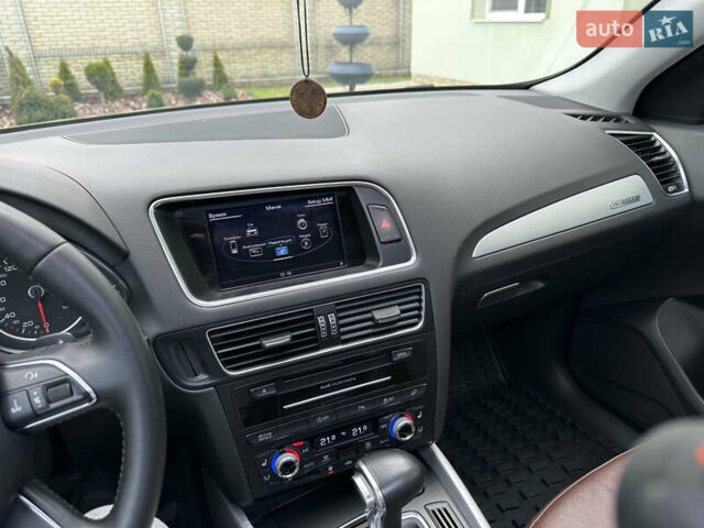 Серый Ауди Ку 5, объемом двигателя 3 л и пробегом 229 тыс. км за 19900 $, фото 53 на Automoto.ua