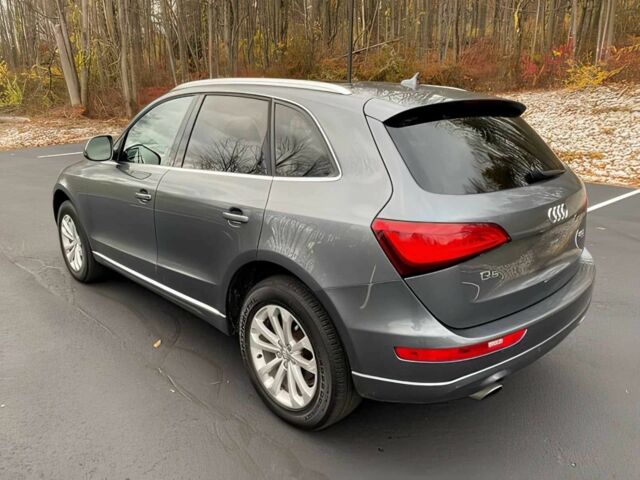 Сірий Ауді Ку 5, об'ємом двигуна 2 л та пробігом 80 тис. км за 7000 $, фото 5 на Automoto.ua