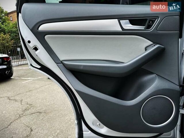 Сірий Ауді Ку 5, об'ємом двигуна 3 л та пробігом 140 тис. км за 14400 $, фото 22 на Automoto.ua