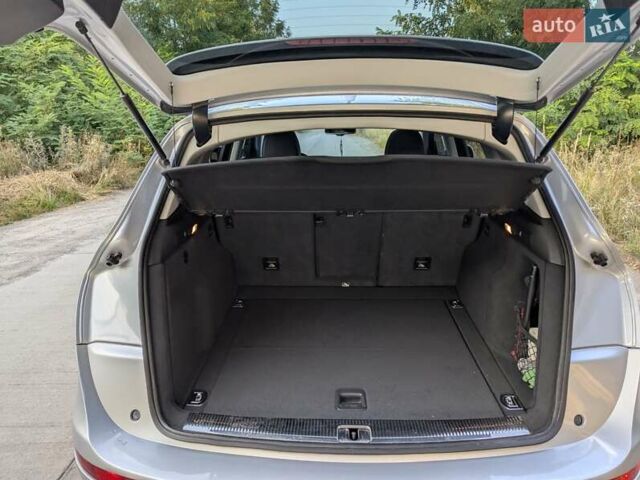Сірий Ауді Ку 5, об'ємом двигуна 3 л та пробігом 326 тис. км за 16300 $, фото 38 на Automoto.ua