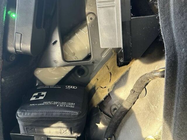 Сірий Ауді Ку 5, об'ємом двигуна 2 л та пробігом 231 тис. км за 22800 $, фото 21 на Automoto.ua