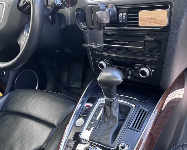 Серый Ауди Ку 5, объемом двигателя 1.98 л и пробегом 164 тыс. км за 16400 $, фото 10 на Automoto.ua