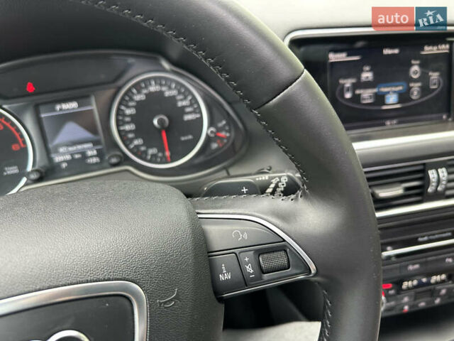 Серый Ауди Ку 5, объемом двигателя 3 л и пробегом 229 тыс. км за 19900 $, фото 48 на Automoto.ua