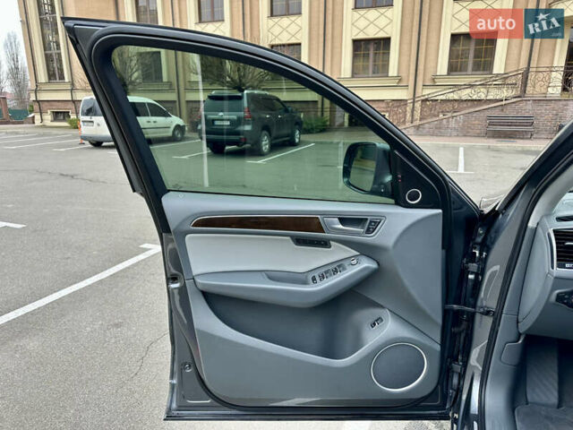 Серый Ауди Ку 5, объемом двигателя 2.97 л и пробегом 240 тыс. км за 18499 $, фото 25 на Automoto.ua