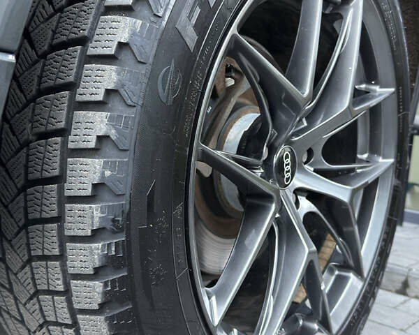 Серый Ауди Ку 5, объемом двигателя 3 л и пробегом 282 тыс. км за 12999 $, фото 59 на Automoto.ua