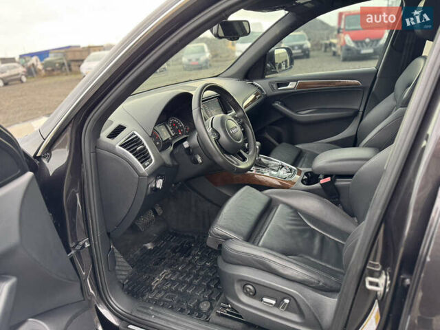 Серый Ауди Ку 5, объемом двигателя 2 л и пробегом 190 тыс. км за 15750 $, фото 17 на Automoto.ua