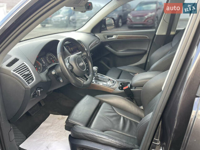 Серый Ауди Ку 5, объемом двигателя 2 л и пробегом 290 тыс. км за 13800 $, фото 26 на Automoto.ua
