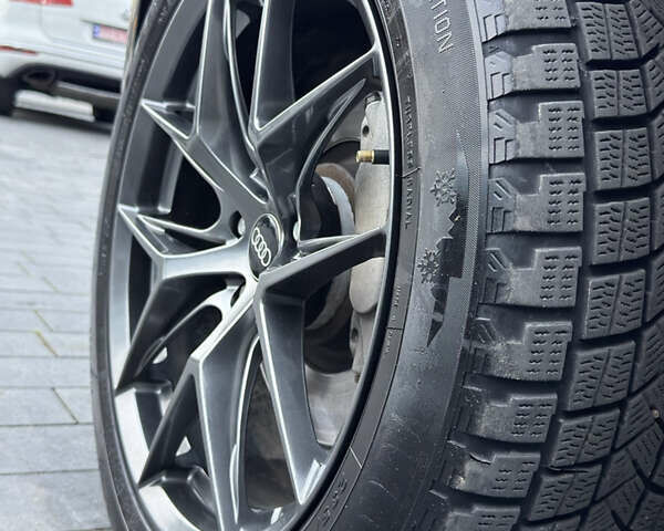 Серый Ауди Ку 5, объемом двигателя 3 л и пробегом 282 тыс. км за 12999 $, фото 58 на Automoto.ua