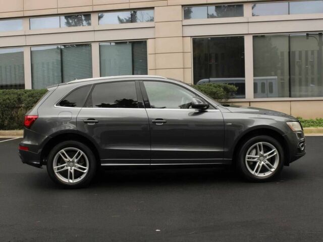 Серый Ауди Ку 5, объемом двигателя 3 л и пробегом 90 тыс. км за 3000 $, фото 6 на Automoto.ua