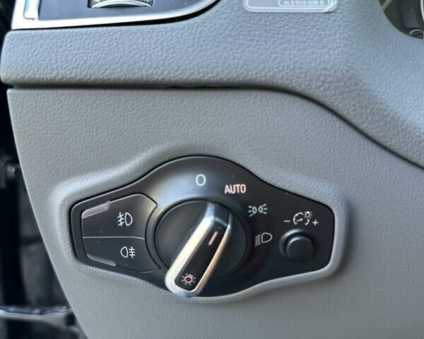 Серый Ауди Ку 5, объемом двигателя 3 л и пробегом 270 тыс. км за 17700 $, фото 39 на Automoto.ua