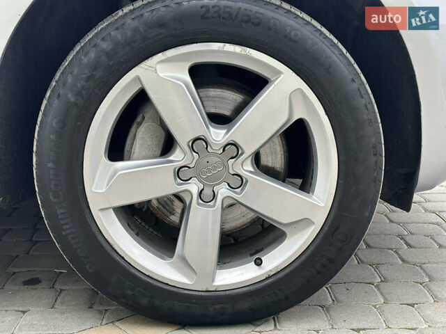 Серый Ауди Ку 5, объемом двигателя 3 л и пробегом 229 тыс. км за 19900 $, фото 36 на Automoto.ua