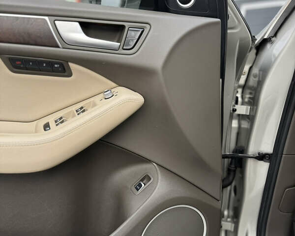 Сірий Ауді Ку 5, об'ємом двигуна 2 л та пробігом 157 тис. км за 15300 $, фото 22 на Automoto.ua