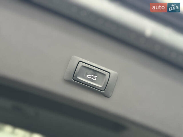 Сірий Ауді Ку 5, об'ємом двигуна 2 л та пробігом 297 тис. км за 12999 $, фото 24 на Automoto.ua