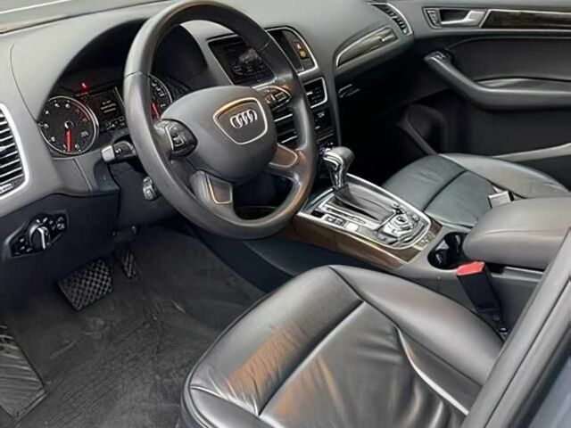 Сірий Ауді Ку 5, об'ємом двигуна 2 л та пробігом 80 тис. км за 7000 $, фото 7 на Automoto.ua