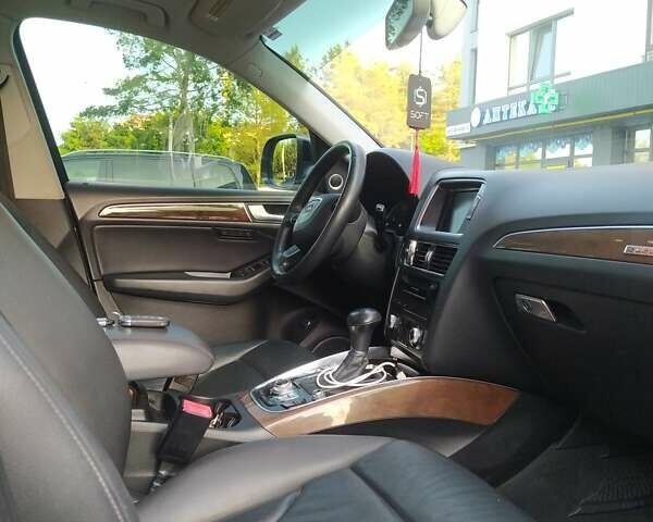 Сірий Ауді Ку 5, об'ємом двигуна 1.98 л та пробігом 140 тис. км за 16900 $, фото 12 на Automoto.ua