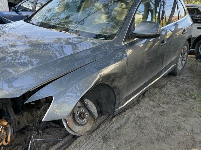 Серый Ауди Ку 5, объемом двигателя 2 л и пробегом 180 тыс. км за 6500 $, фото 9 на Automoto.ua