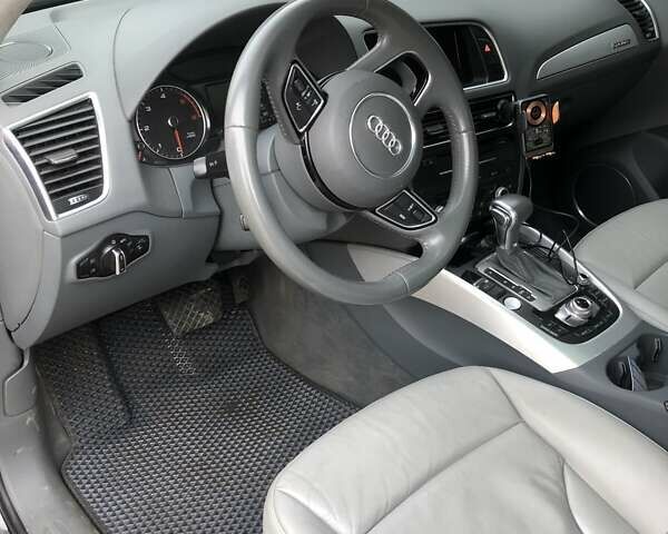 Серый Ауди Ку 5, объемом двигателя 2.97 л и пробегом 194 тыс. км за 16800 $, фото 15 на Automoto.ua