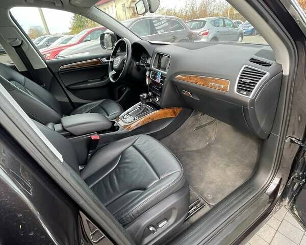 Сірий Ауді Ку 5, об'ємом двигуна 1.98 л та пробігом 193 тис. км за 13800 $, фото 25 на Automoto.ua