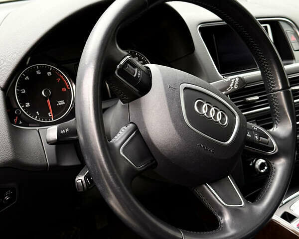 Сірий Ауді Ку 5, об'ємом двигуна 2 л та пробігом 219 тис. км за 15800 $, фото 26 на Automoto.ua