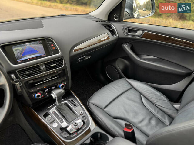 Серый Ауди Ку 5, объемом двигателя 2 л и пробегом 188 тыс. км за 14350 $, фото 6 на Automoto.ua