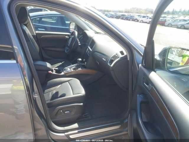 Серый Ауди Ку 5, объемом двигателя 2 л и пробегом 91 тыс. км за 2300 $, фото 4 на Automoto.ua